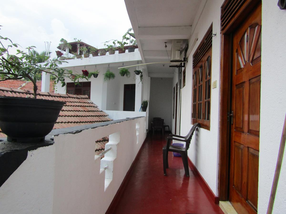 New Sea Lion Guest House Hikkaduwa Exterior foto